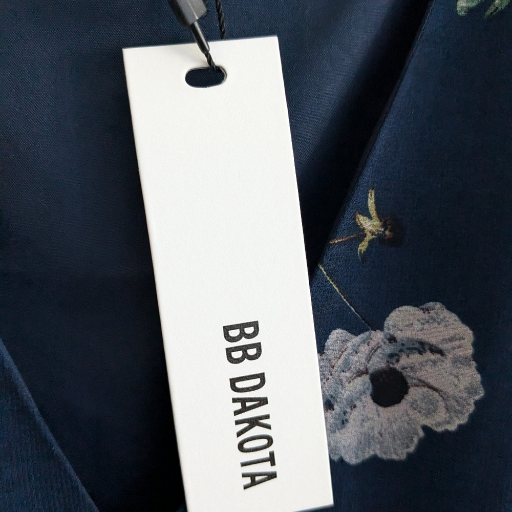 BB Dakota shoulderless floral dress
